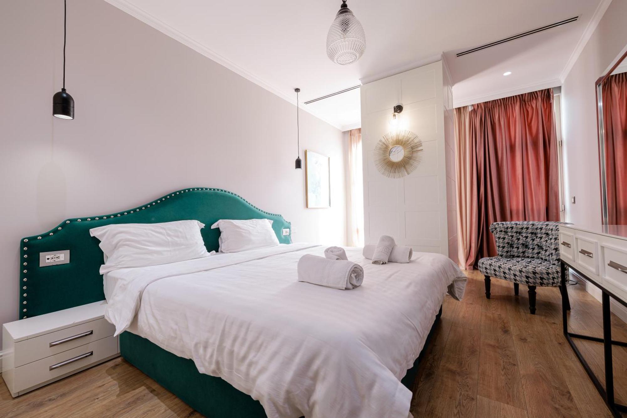 Boutique Hotel Whisky Tirana Exterior foto