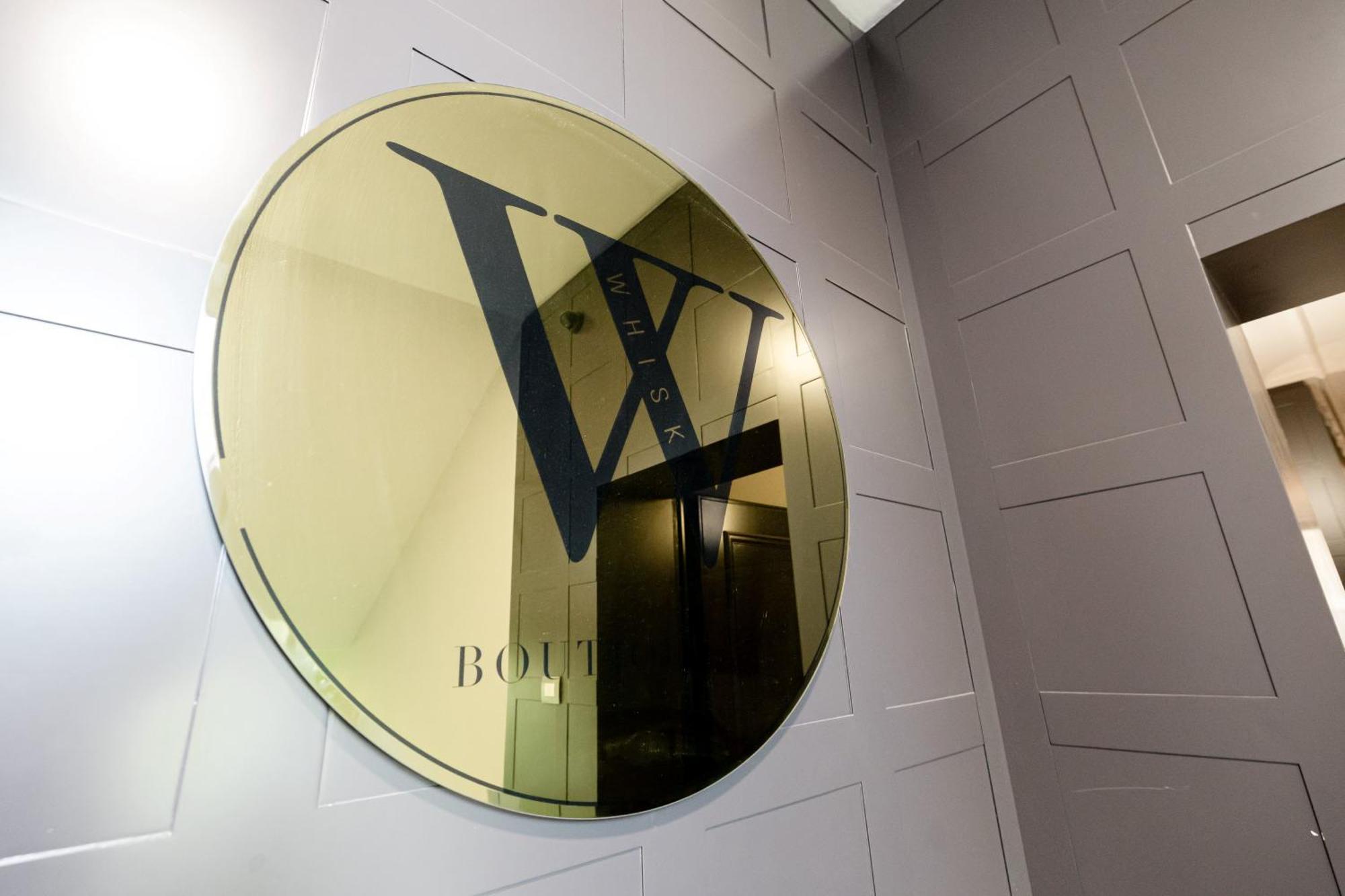 Boutique Hotel Whisky Tirana Exterior foto