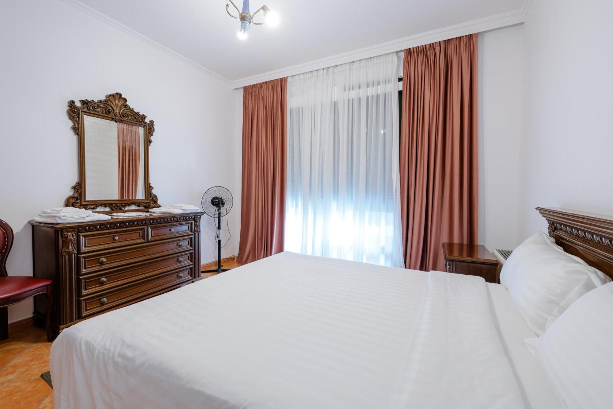 Boutique Hotel Whisky Tirana Cameră foto